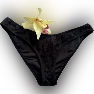 Timeless! Madewell textured ribbed black bikini!